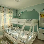 Large Modern House, Perfect For Northern Lights Hunting بيت للعطل ترومسو