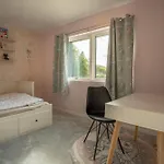 Large Modern House, Perfect For Northern Lights Hunting *
