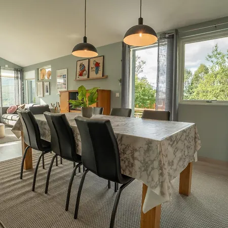 Large Modern House, Perfect For Northern Lights Hunting * Tromsø