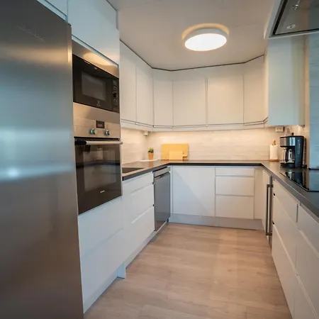 Large Modern House, Perfect For Northern Lights Hunting