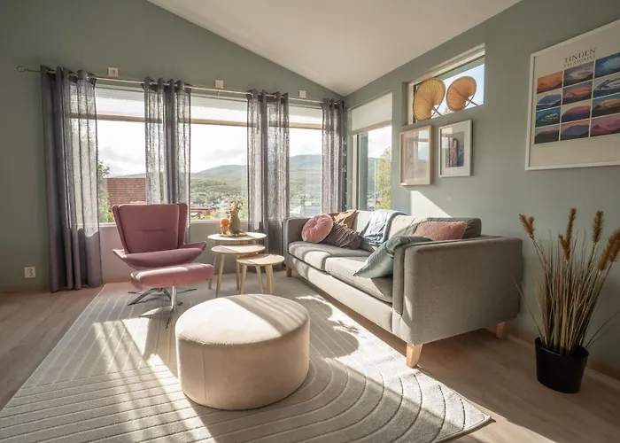 Large Modern House, Perfect For Northern Lights Hunting * Tromsø